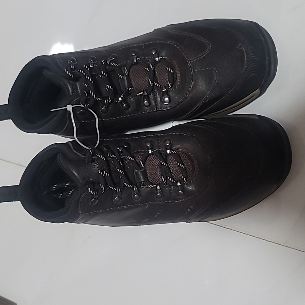 NEW/ KIDS Timberland SIZE 3